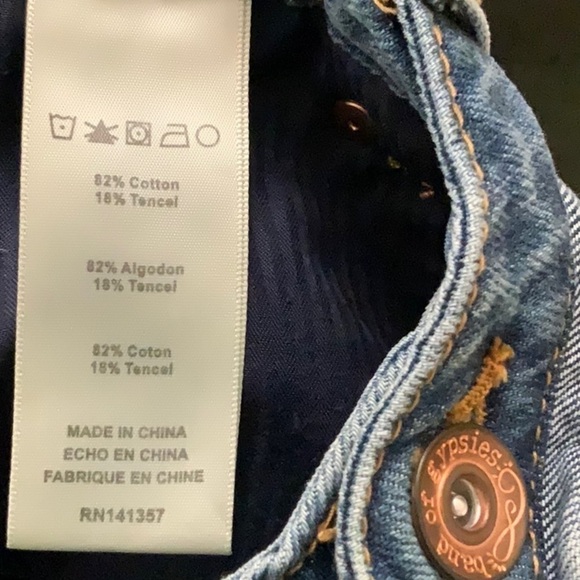 Band of Gypsies jean mini skirt with frayed hem. Size 28 - Picture 7 of 8